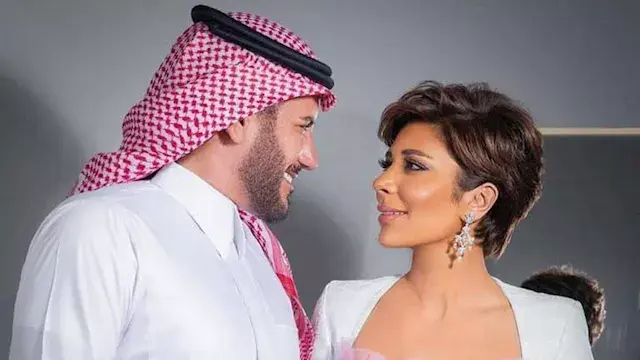 هل حذفت أصالة نصري صورها مع زو...