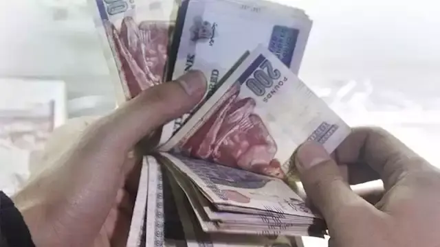 قرار جمهوري بزيادة المعاشات 15...