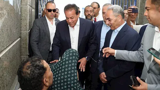 وزير الصحة من مستشفى أورام الإ...