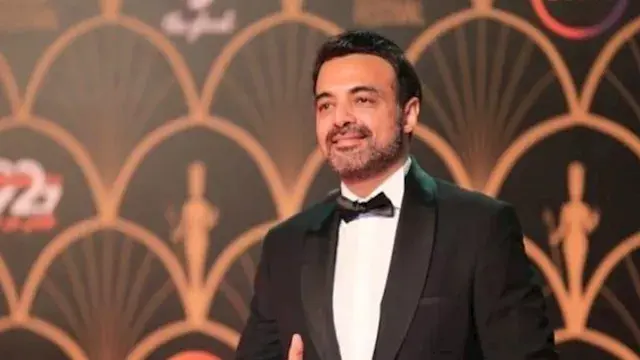 عمرو محمود ياسين عن مواجهة مصر...