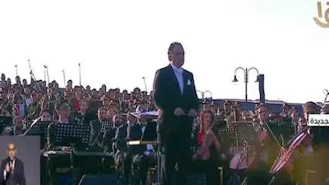 قائد "أوركسترا" افتتاح الأوكتا...