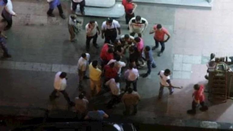 إصابة 5 أشخاص إثر مشاجرة بالأس...