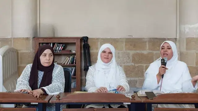 ملتقى المرأة بالأزهر: سورة الن...