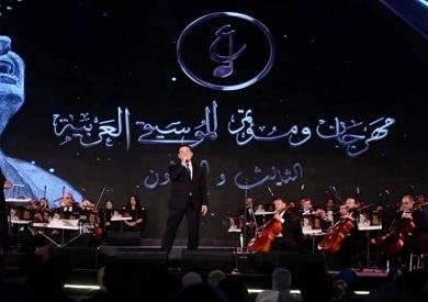محمد ثروت يخرج عن صمته بشأن مهرجان الموسيقى العربية: «لم أوقّع العقد ولن أقبل المزايدة على وطنيتي»