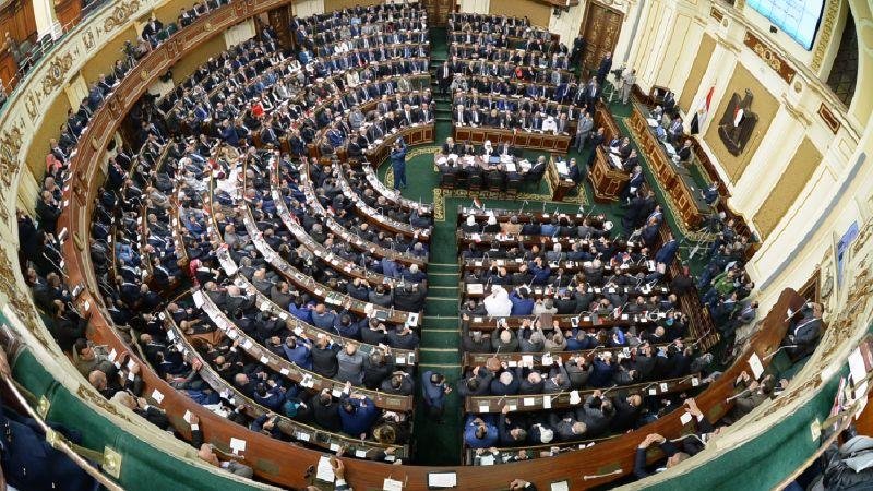 مصر: مشروع قانون يفرض رسوماً على الطلاق والزواج بأخرى