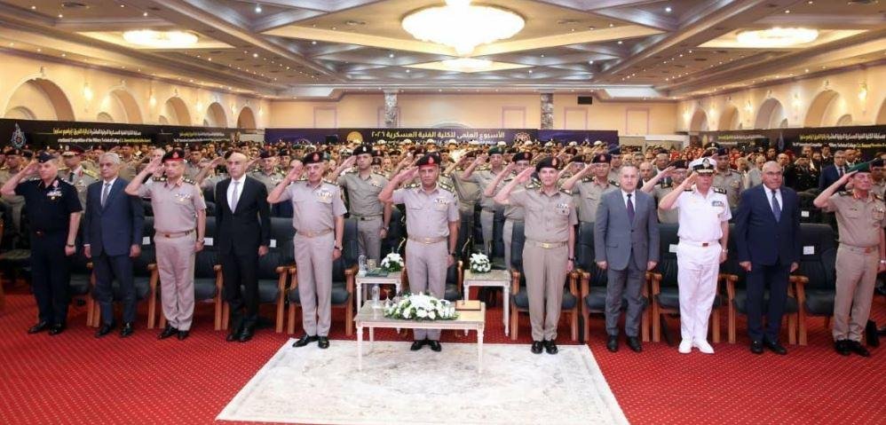 وزير الدفاع يشهد فعاليات اليوم...