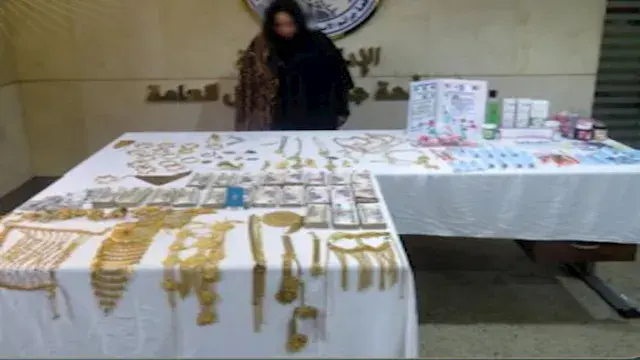 "دكتورة التجميل المزيفة" في قب...