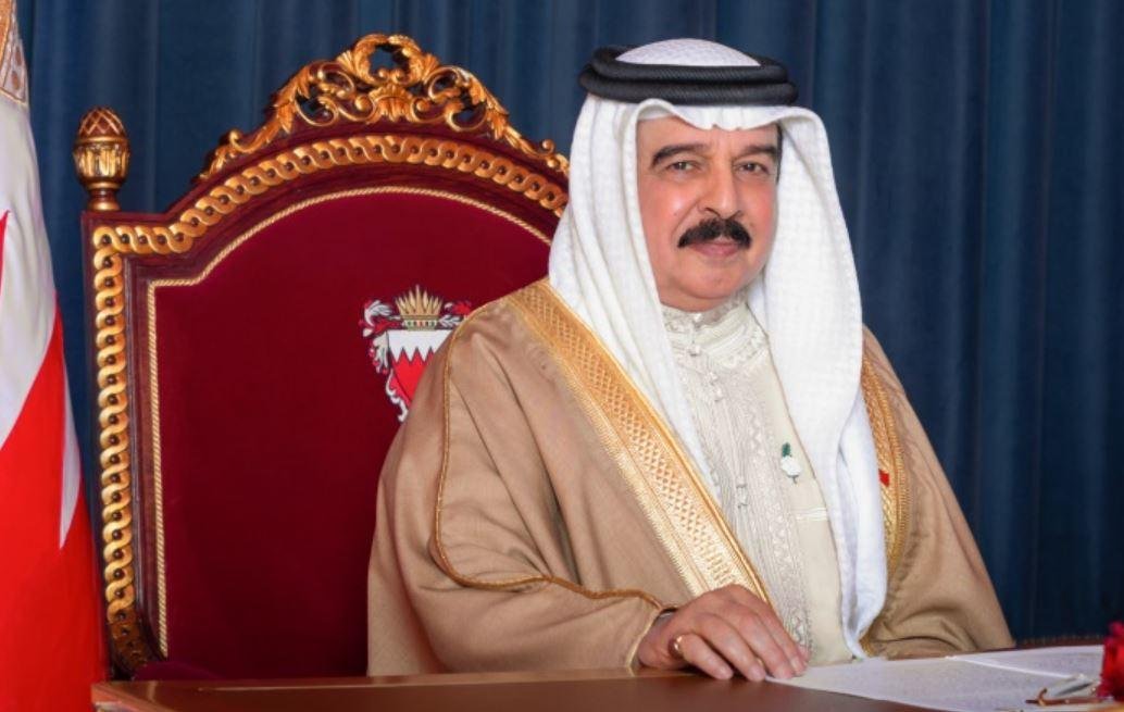 ملك البحرين يبدأ زيارة رسمية إ...