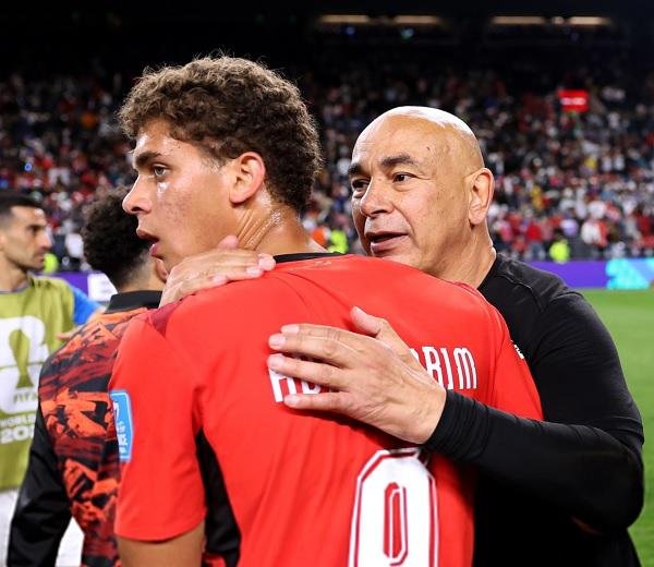 برشلونة يتغنى بحمزة عبد الكريم...