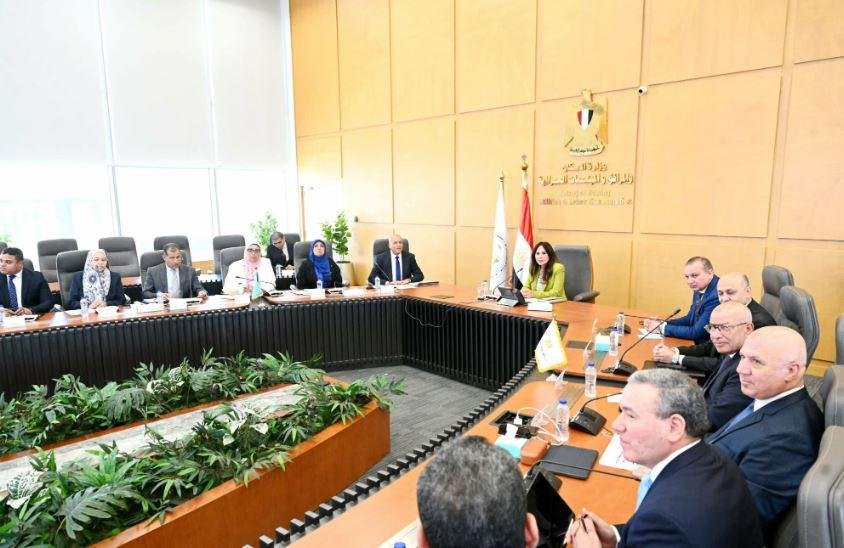 وزيرة الإسكان: الالتزام بمعايي...