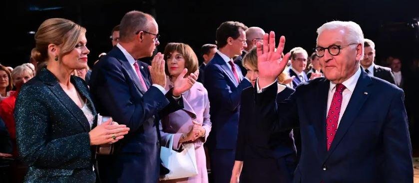 الرئيس الألماني يدعو في ذكرى ا...