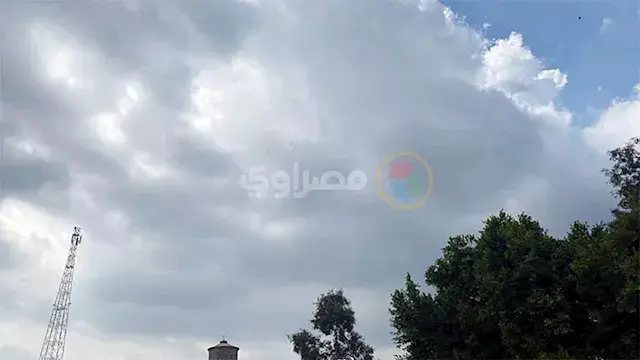 رغم حرارة الجو.. غيوم وسحب تفا...