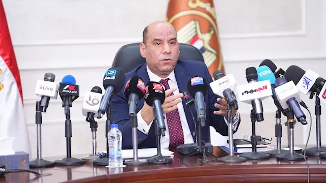 وزير العمل: جائحة كورونا نقطة...