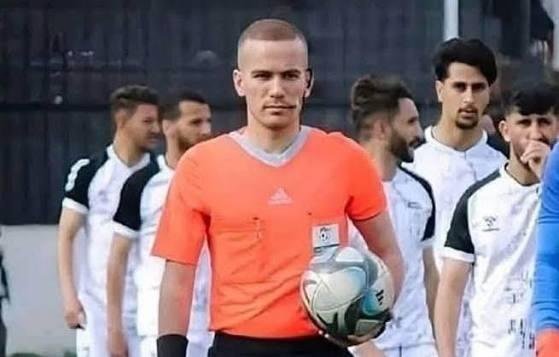 طاقم جزائري يدير مباراة بيرامي...