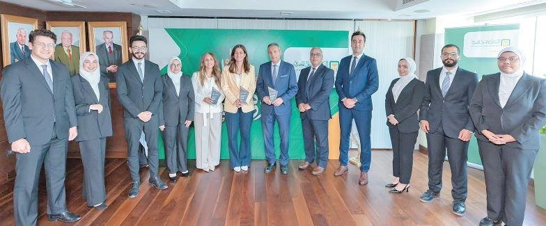 البنك الأهلى يحصد 3 جوائز عالم...