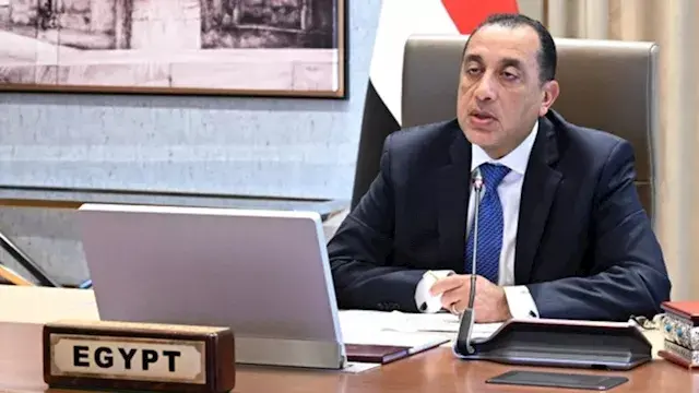 رئيس الوزراء يهنئ منتخب مصر بع...
