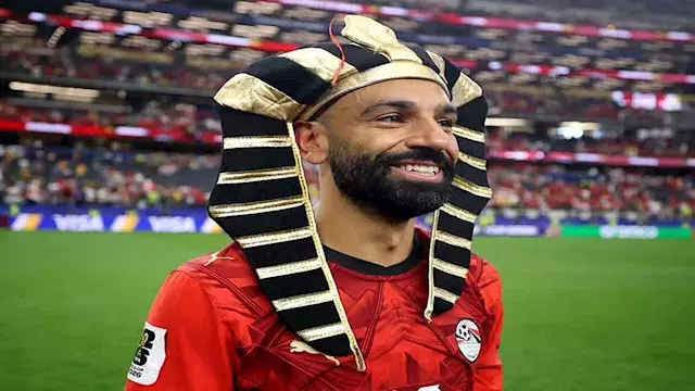 متفوقا على نجوم العالم.. رقم م...