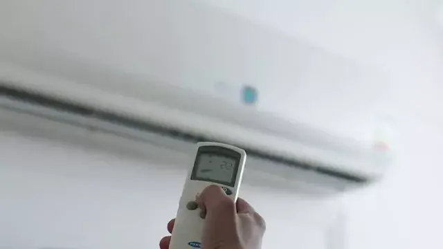 المراوح أم التكييف في الطقس ال...