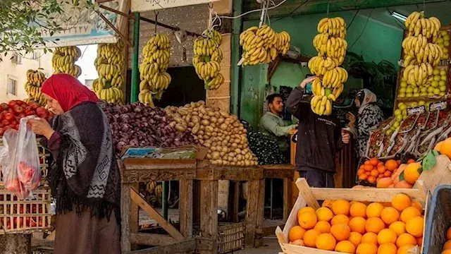 استطلاع لـ"رويترز": توقعات بار...