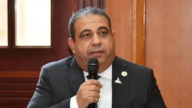 نجاة النائب أيمن الصفتي ومرافقيه من حادث تصادم بالفيوم
