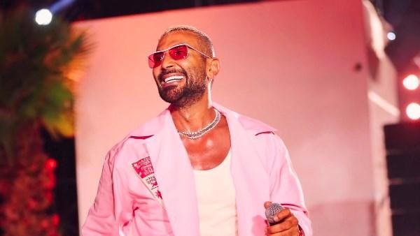 أحمد سعد يشعل الحماس من بيروت: «إيه لبنان الحلوة دي»