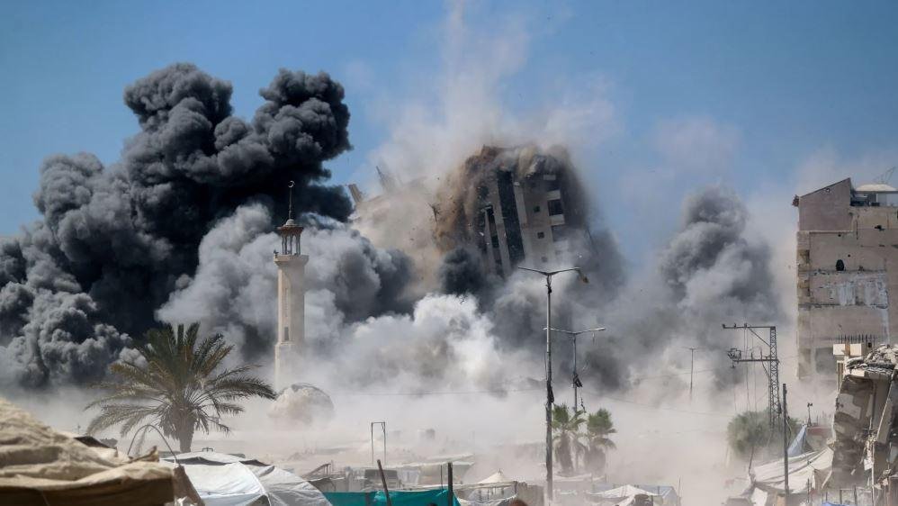 الجيش الإسرائيلي ينفذ عمليات ن...