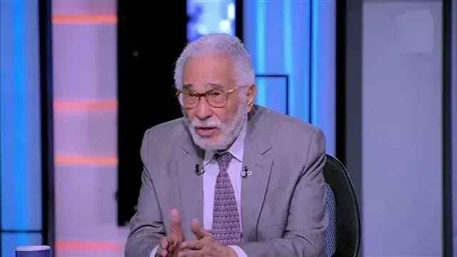مصدر طبي: التنفس الصناعي لعبد...