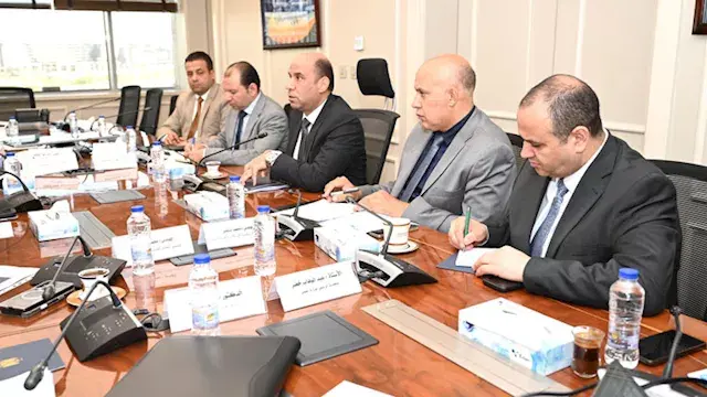 الصناعة والعمل تبحثان دعم الاس...