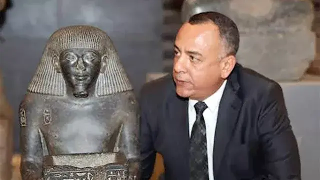 مصطفى وزيري يكشف سبب بناء المص...