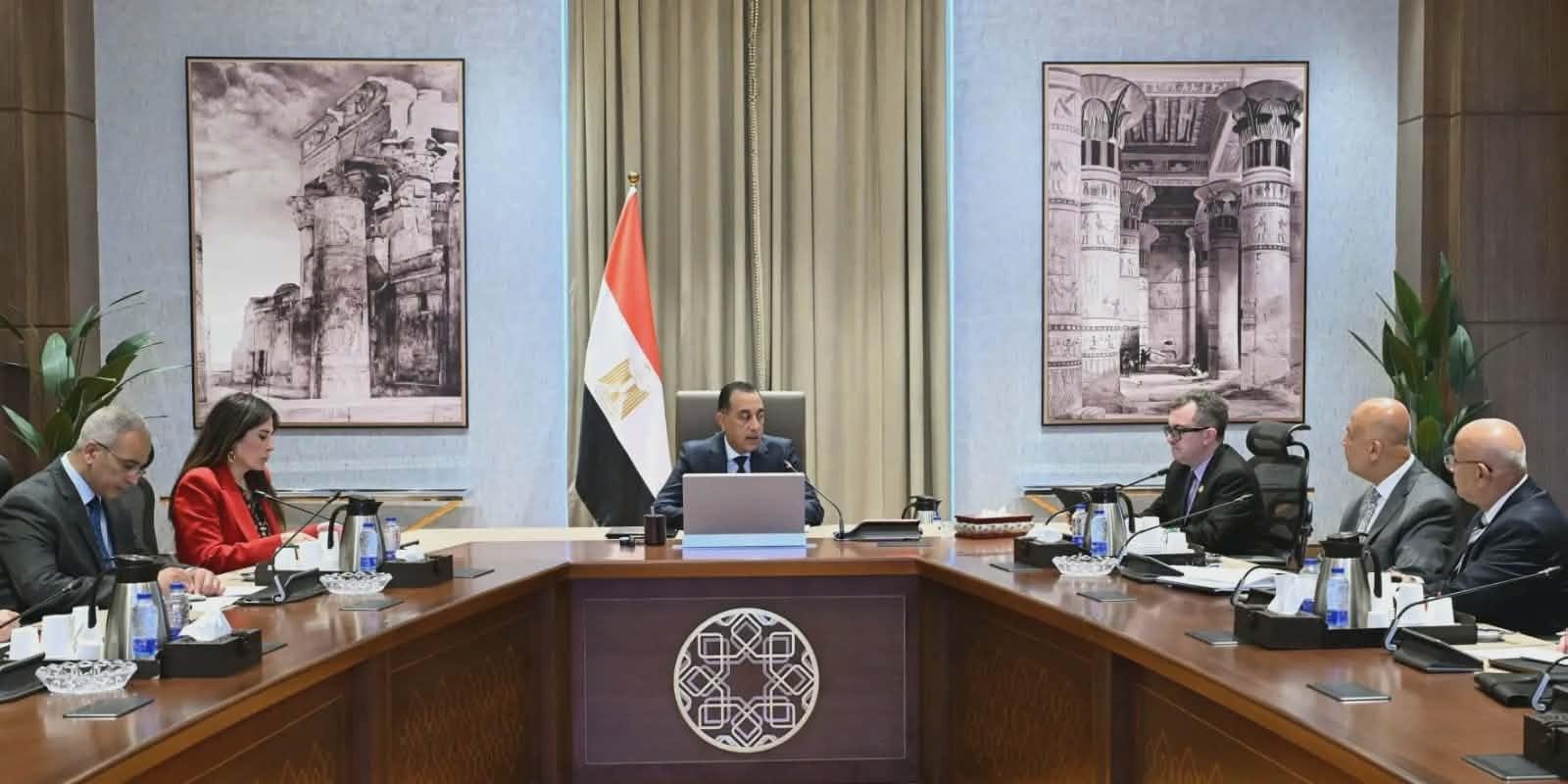 رئيس الوزراء يتابع جهود تنفيذ...