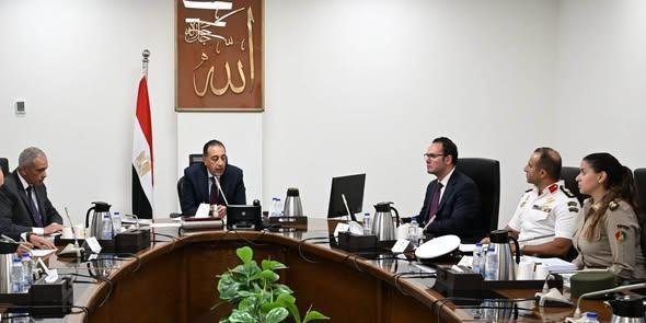 رئيس الوزراء: الحكومة تولي ملف...