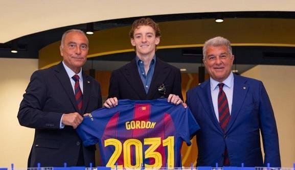 تقرير- برشلونة ينفق 172.35 ملي...