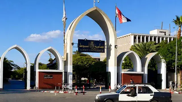 بينهم 3 نواب وعميدان.. أسماء مرشحي رئاسة جامعة أسيوط ومواعيد الطعون