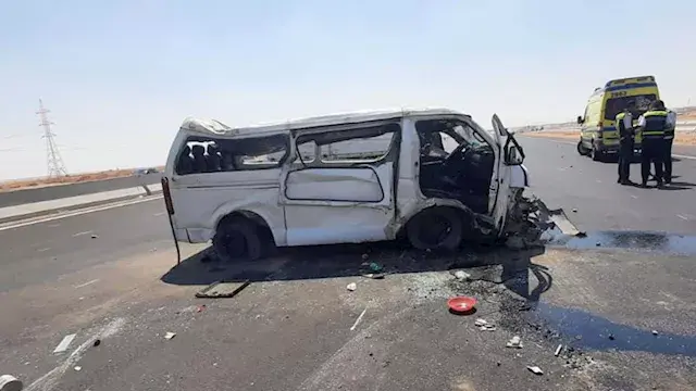 "الكاوتش انفجر".. إصابة 17 شخص...