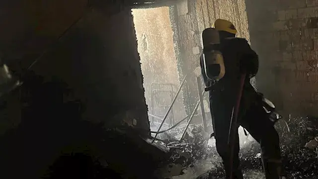 بعد الدفع بسيارات الإطفاء.. السيطرة على حريق شقة سكنية في بولاق الدكرور