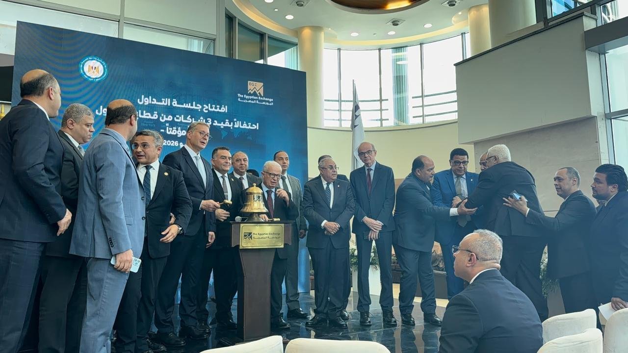 إسلام عزام: رؤوس أموال شركات ا...