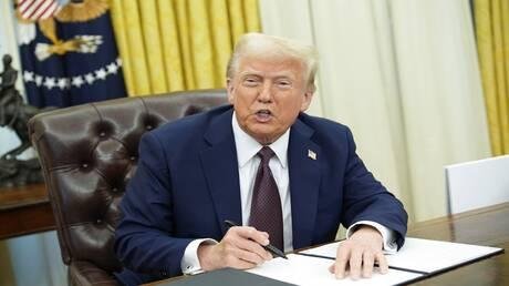 ترامب يوقع أمرا تنفيذيا جديدا...