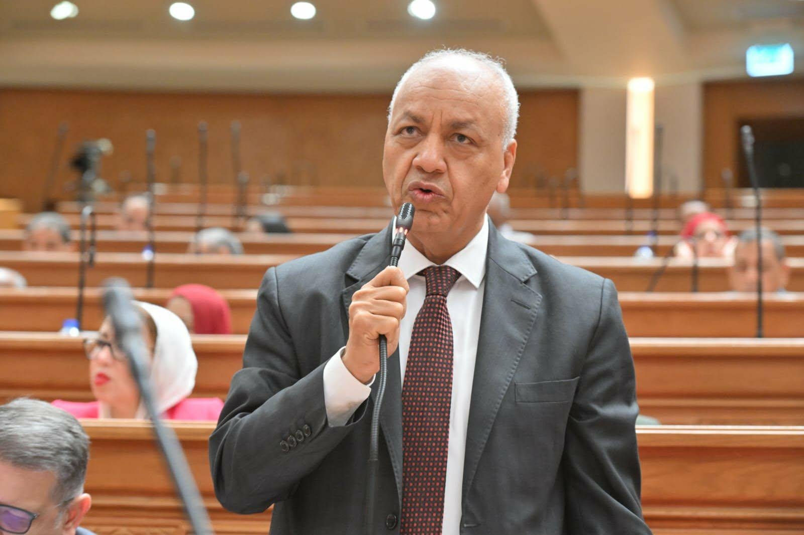 مصطفى بكري يعلن موافقته على قا...