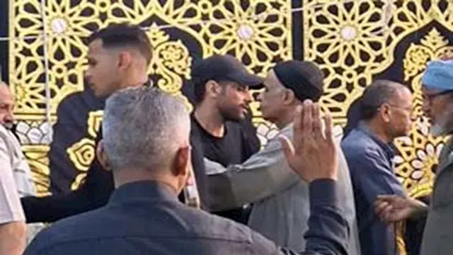 حمدي المرغني يتلقى عزاء والده...