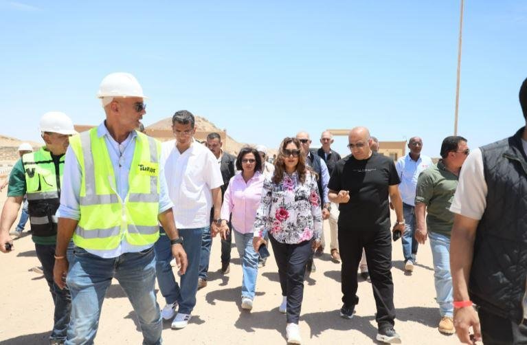 منال عوض: استثمارات بقيمة 44 م...