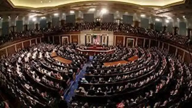 الشيوخ الأمريكي يحبط تحركًا ديمقراطيًا لتقييد صلاحيات ترامب تجاه كوبا.. ما القصة؟