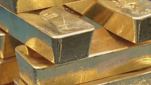 هبوط الذهب يشعل الطلب على السب...
