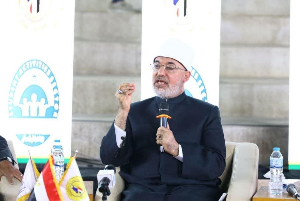 المفتي: السعي وراء المشاهدات و...