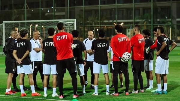 تعادل أنجولا يوجه ضربة جديدة ل...