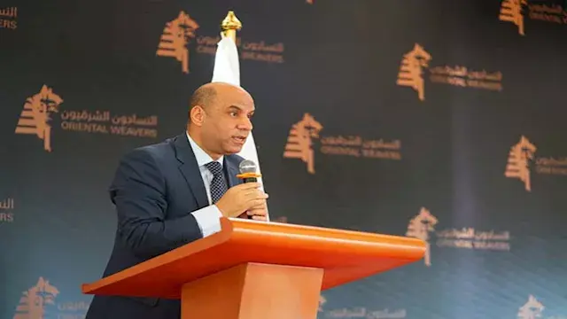 وزير العمل من النساجون الشرقيو...
