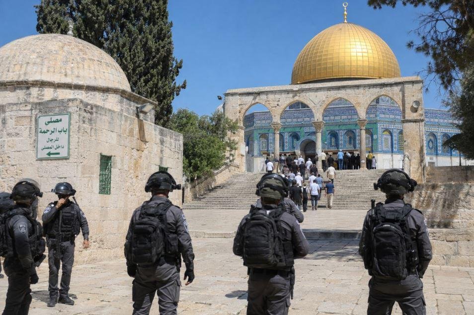 26 اقتحاما للأقصى ومنع الأذان 155 وقتًا بالإبراهيمي خلال أغسطس