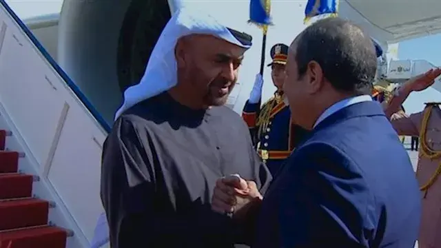 من العلمين.. السيسي يودّع رئيس...