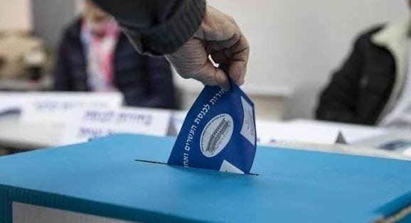 قبل 22 يوما من الانتخابات في إسرائيل.. المعارضة تتقدم على ائتلاف نتنياهو بفارق 5 مقاعد