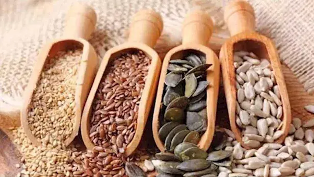 6 بذور قد تساعد على دعم صحة القلب وتحسين عوامل الخطر