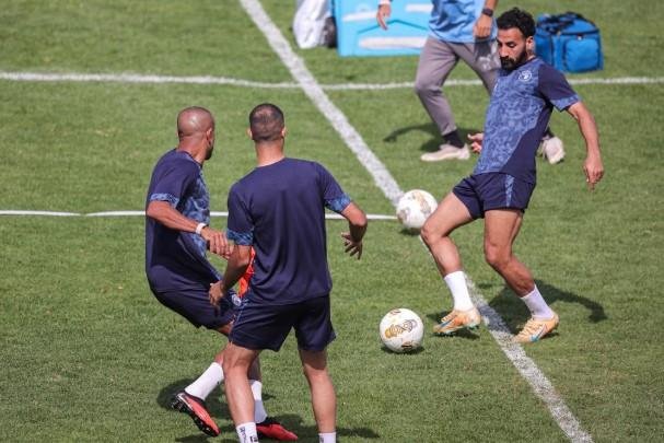 أوباما والجباس في الهجوم.. قائ...